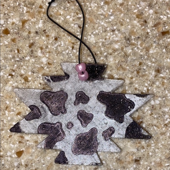 Boho cow print freshie - Picture 1 of 1